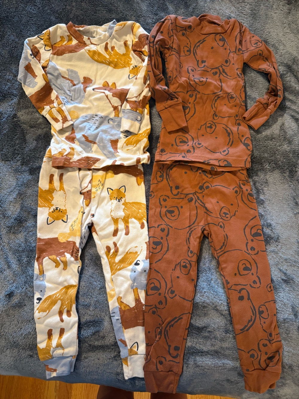Carter’s 2 pack Pajamas
